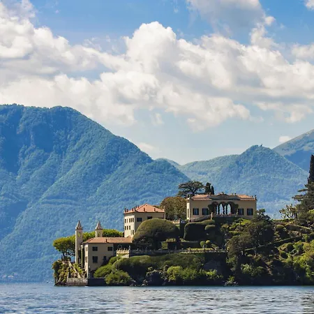 Xerxes House * Varenna